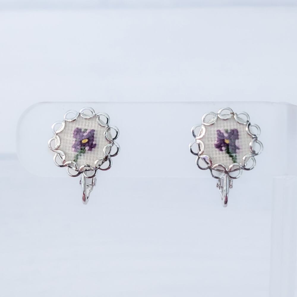 Vintage Clip On Earrings Silver Tone with Purple Flower Floral Design